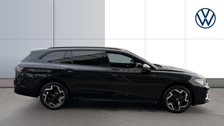 Volkswagen Passat 1.5 eTSI R-Line 5dr DSG Petrol Estate